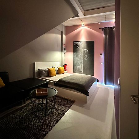 Guestroom By "Farbgestalt" 萨尔斯塔特 外观 照片